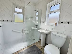 BELLFIELD AVENUE- click for photo gallery